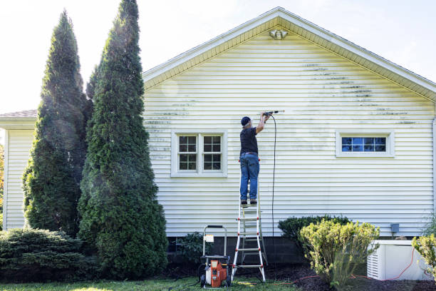 Best Roof Power Washing Services  in Milton, PA